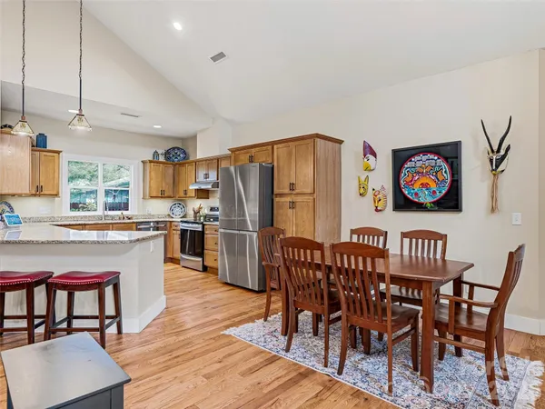 $724,900 | 25 Woodbend Lane, Black Mountain, NC 28711