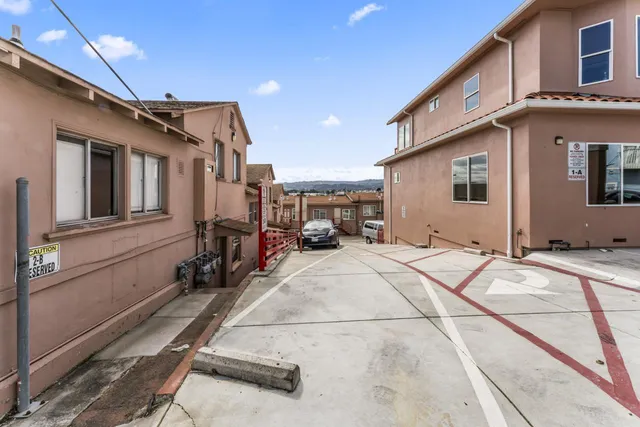 a house view with a outdoor space