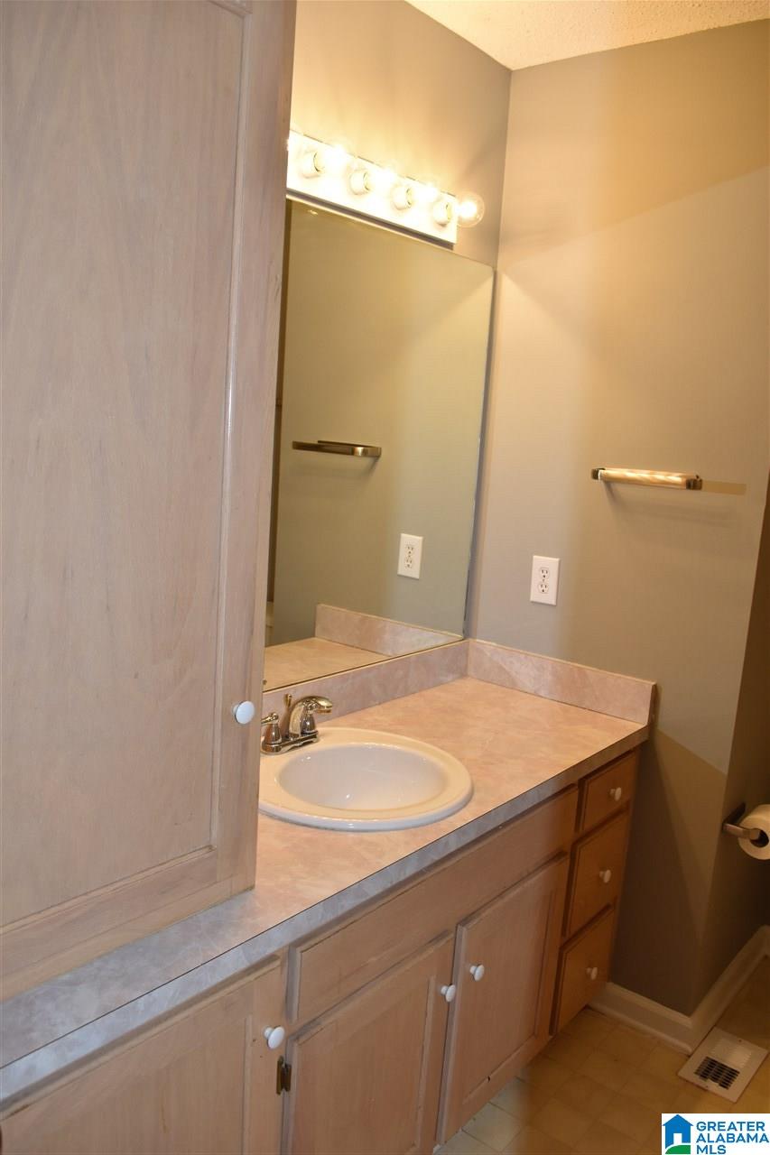 6180 Castle Lane Morris, AL 35116 - Photo 16 of 33