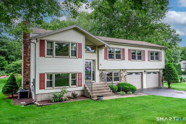 $495,000 | 20 Valley Forge Court, Southington, CT 06489