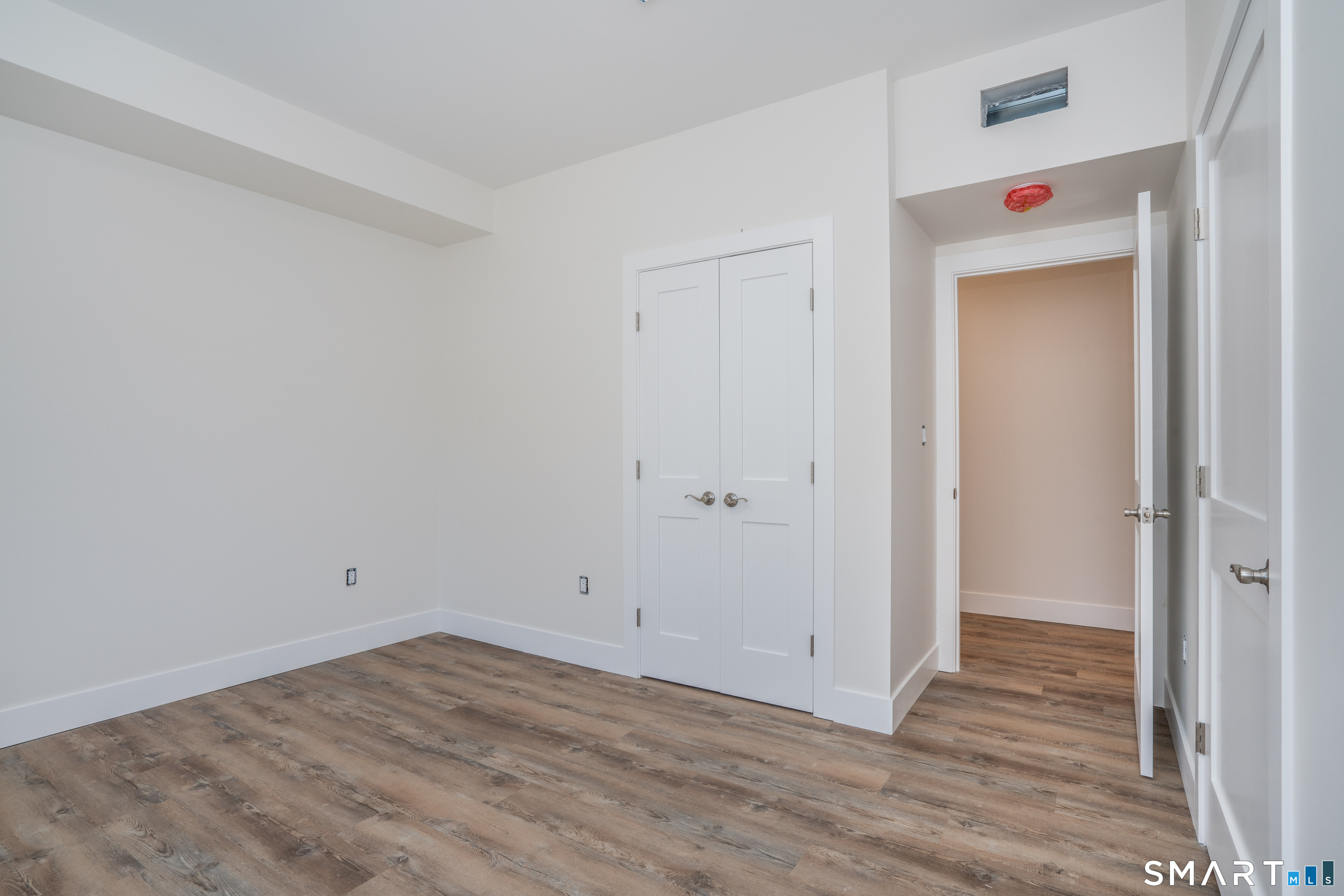 390 Carroll Avenue Bridgeport, CT 06607 - Photo 15 of 16