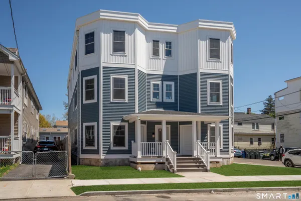 $2,150,000 | 390 Carroll Avenue, Bridgeport, CT 06607