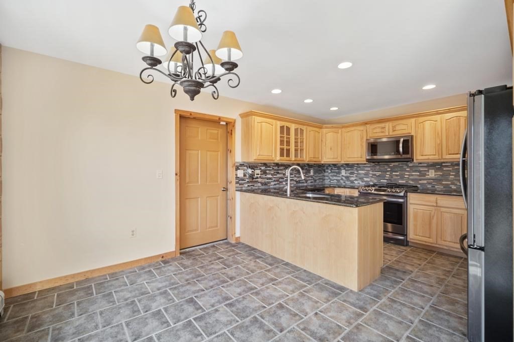 789 Main Road Granville, MA 01034 - Photo 4 of 42 Gallery Image 4