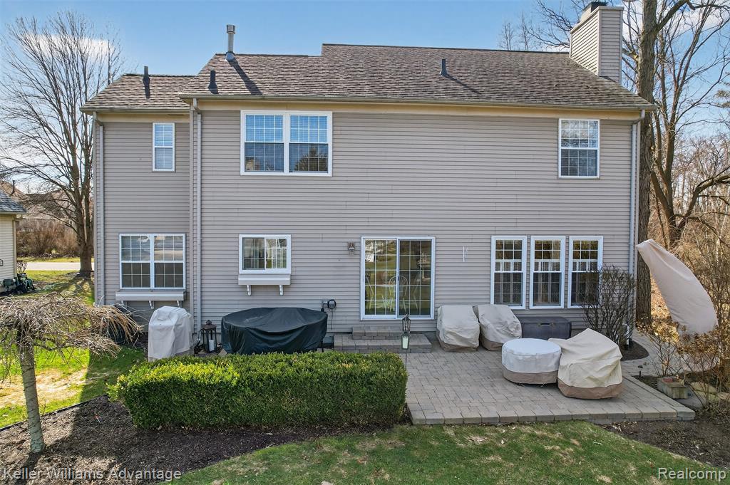 1765 Hawthorne Ridge Walled Lake, MI 48390 - Photo 12 of 46 Gallery Image 12