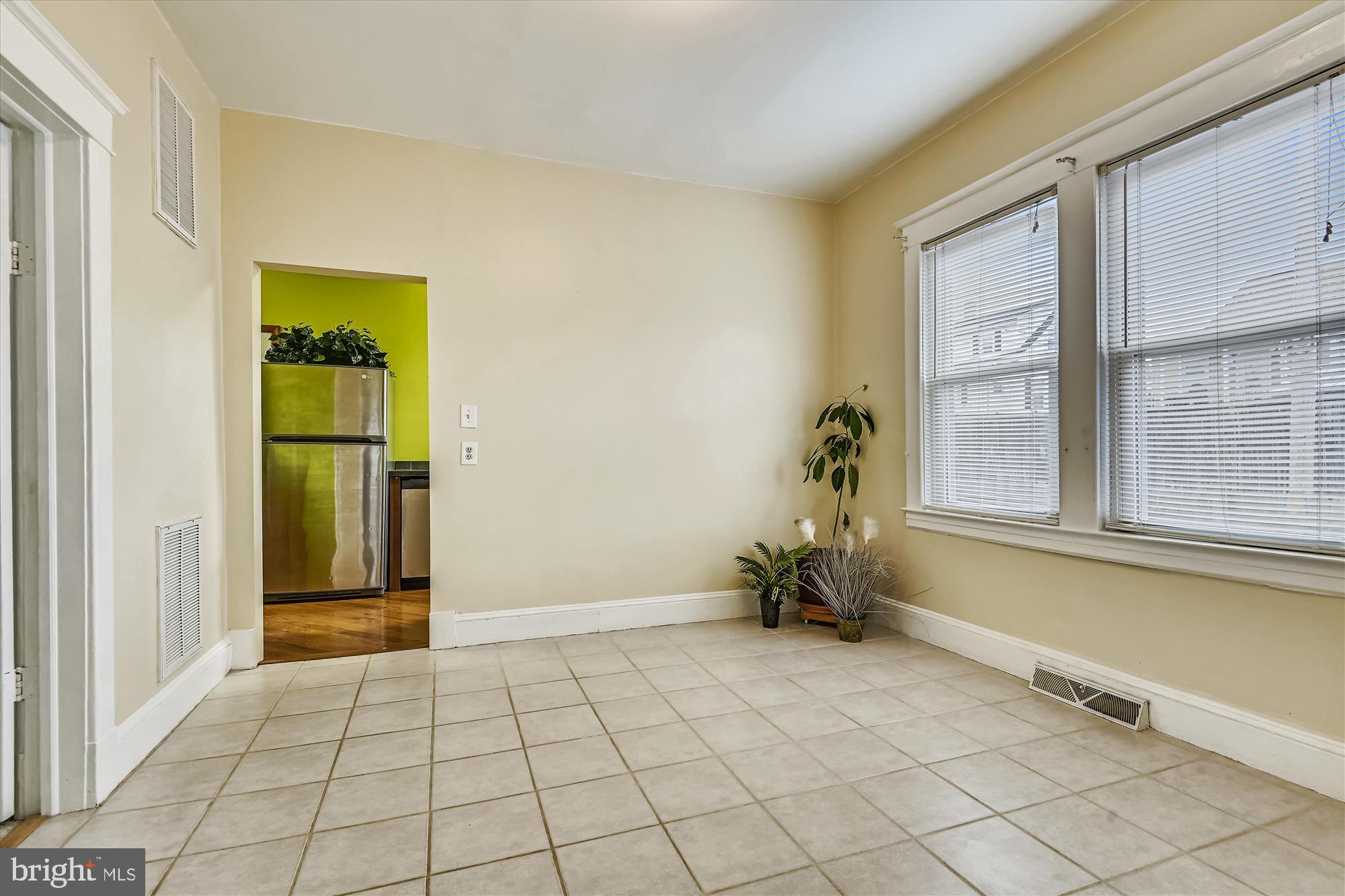 1808 Portship Road Baltimore, MD 21222 - Photo 13 of 57