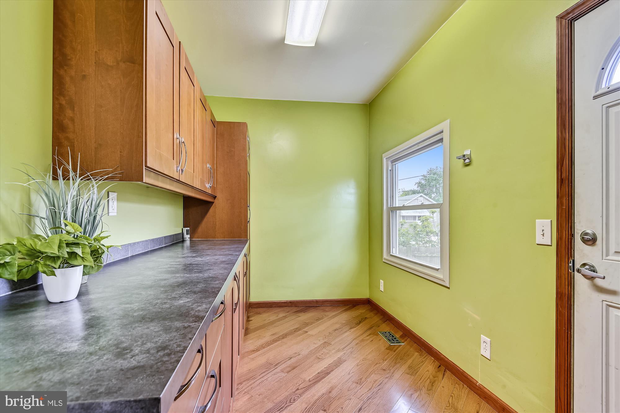 1808 Portship Road Baltimore, MD 21222 - Photo 15 of 57