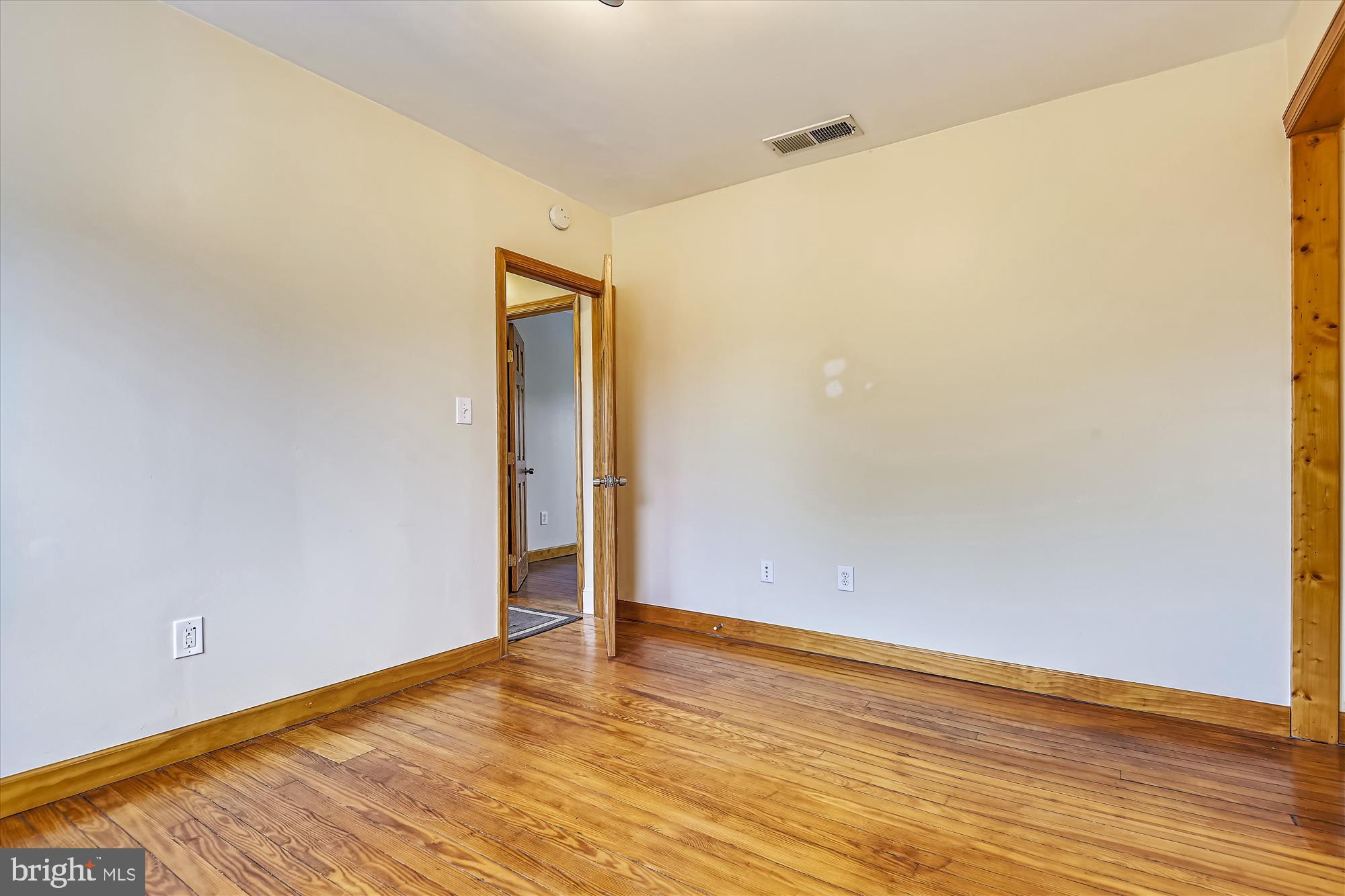 1808 Portship Road Baltimore, MD 21222 - Photo 29 of 57