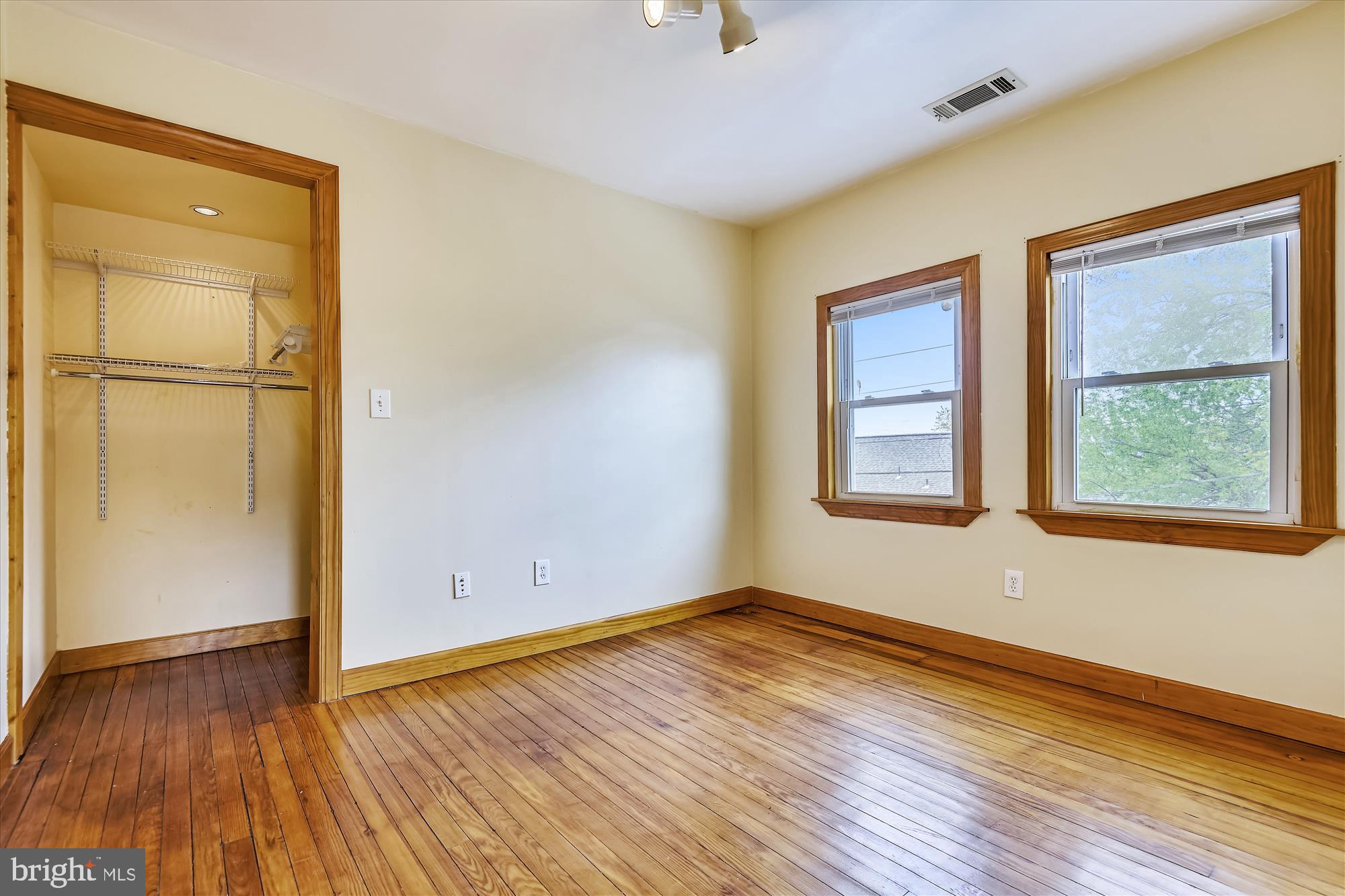 1808 Portship Road Baltimore, MD 21222 - Photo 30 of 57