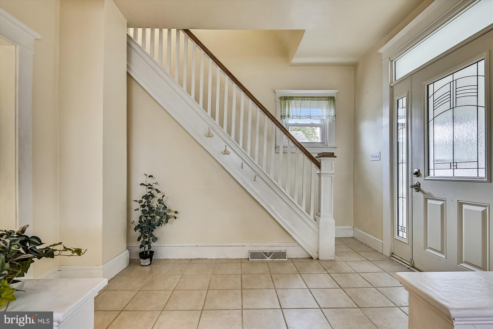 1808 Portship Road Baltimore, MD 21222 - Photo 8 of 57