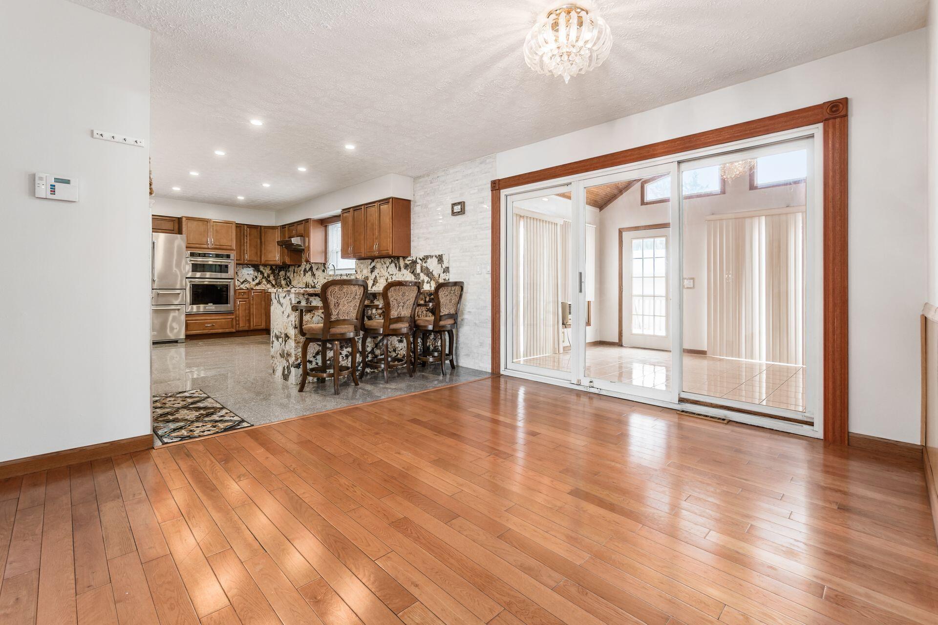 4353 Alkire Road Grove City, OH 43123 - Photo 4 of 32 4