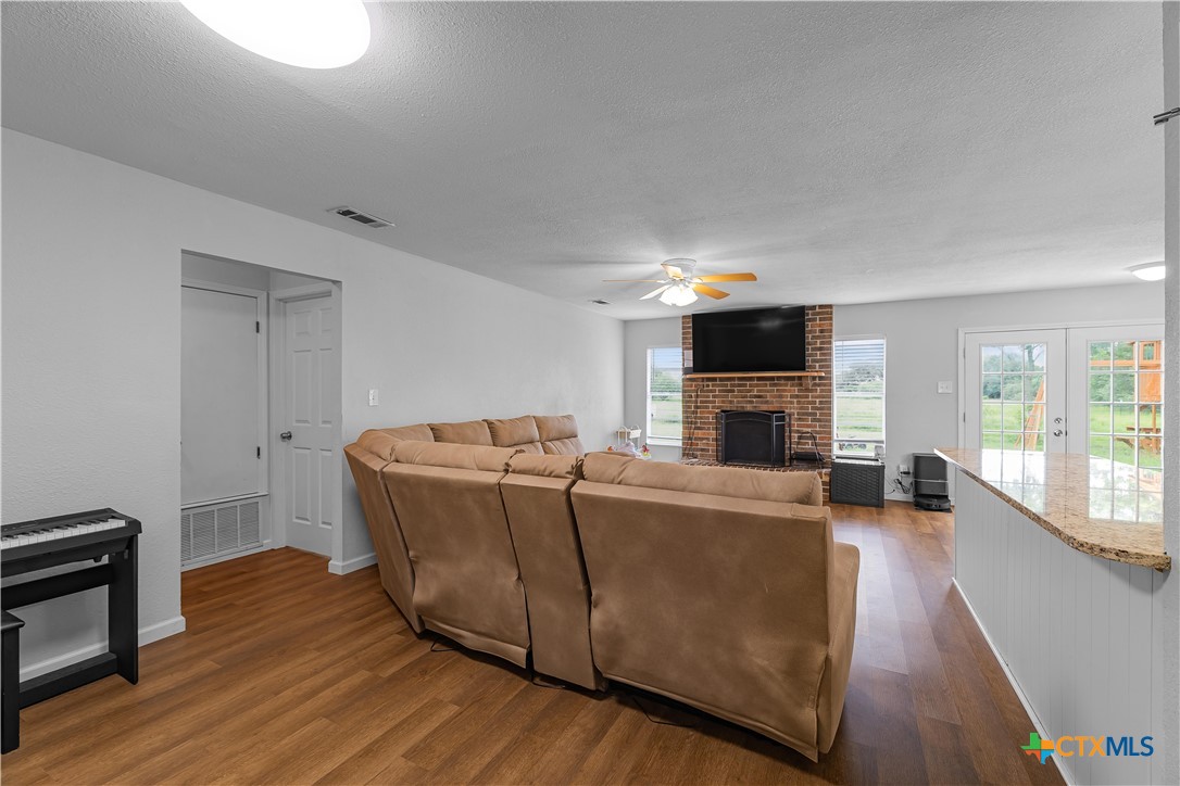 2631 Benbow Road Inez, TX 77968 - Photo 9 of 33