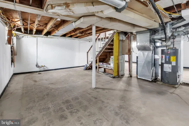 a view of a indoor garage