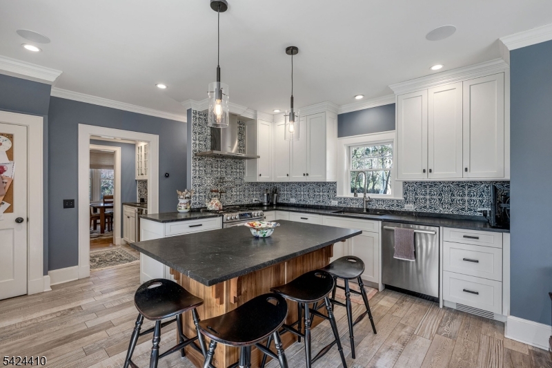 20 Georgian Road Morristown, NJ 07960 - Photo 11 of 39