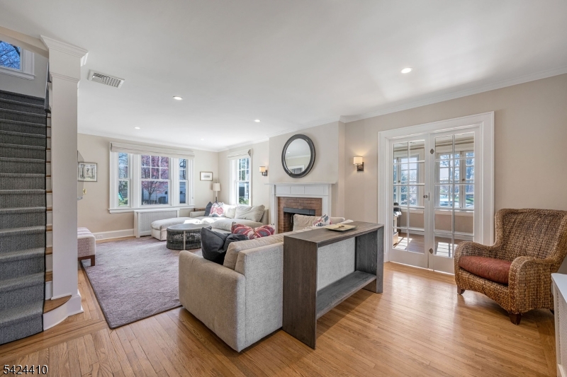 20 Georgian Road Morristown, NJ 07960 - Photo 2 of 39