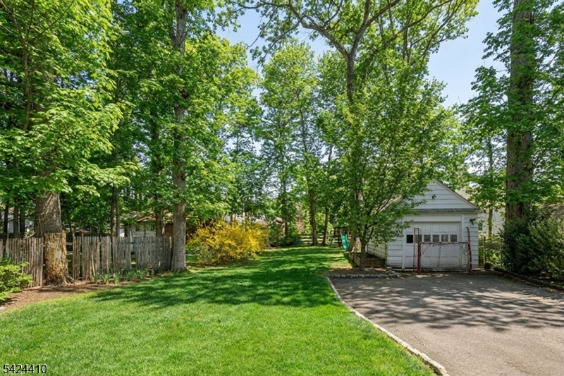 20 Georgian Road Morristown, NJ 07960 - Photo 34 of 39