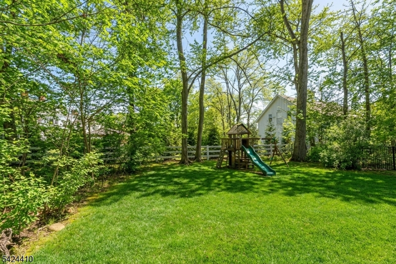 20 Georgian Road Morristown, NJ 07960 - Photo 35 of 39