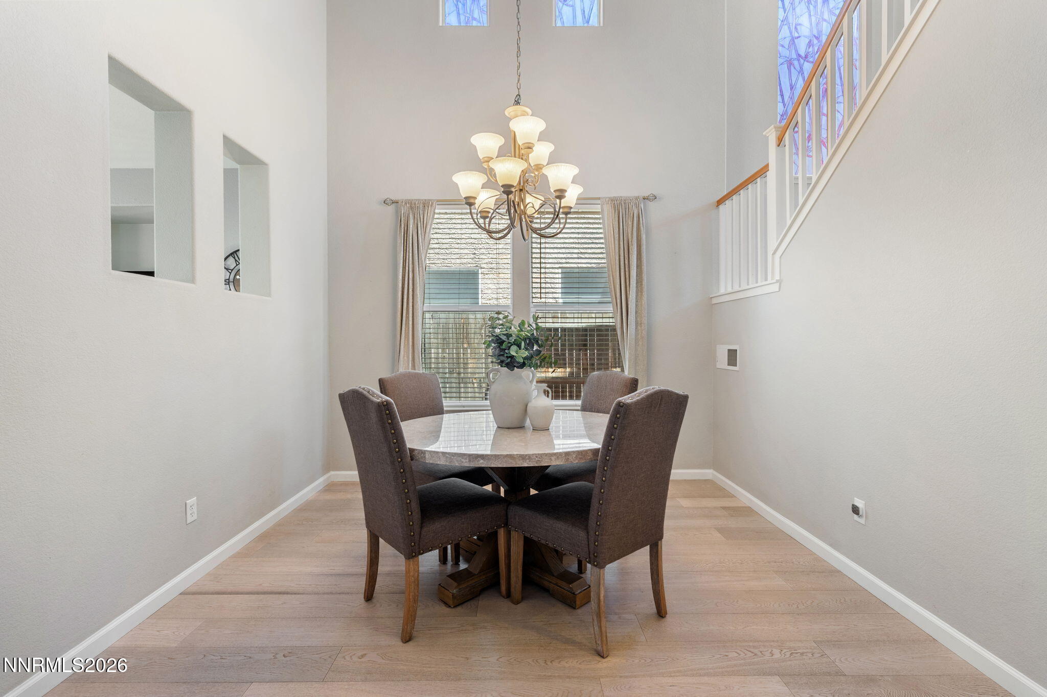 9385 Hummer Court Reno, NV 89521 - Photo 6 of 40 8-web-or-mls-DSC04247