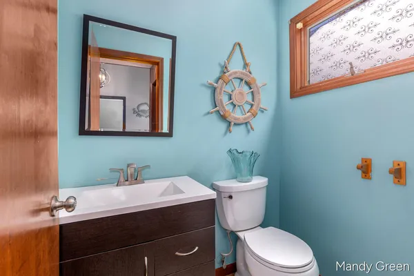 $550,000 | 2481 South Shore Drive, Crystal, MI 48818