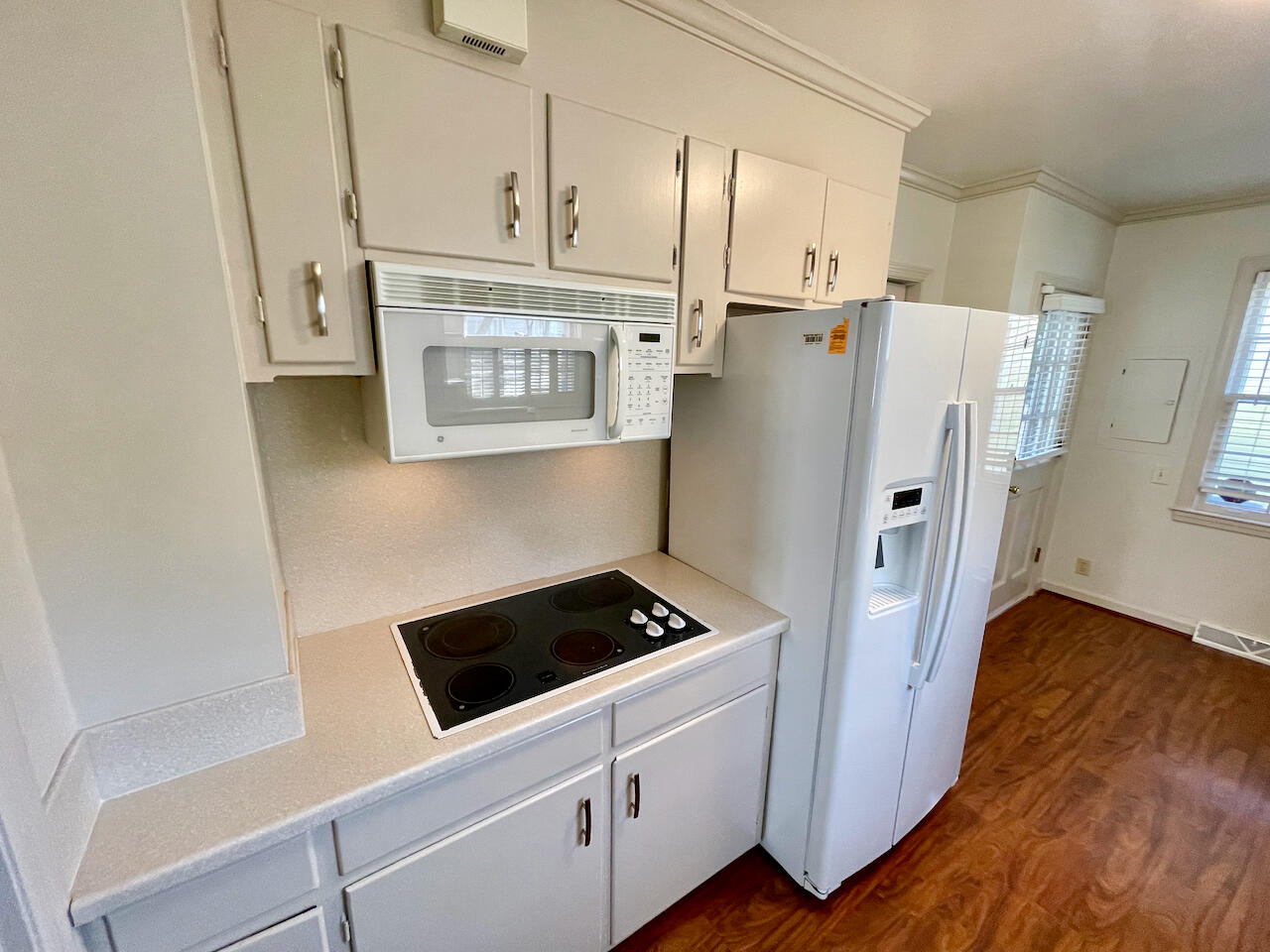 2 Limehouse Street Charleston, SC 29401 - Photo 14 of 34 14. Kitchen
