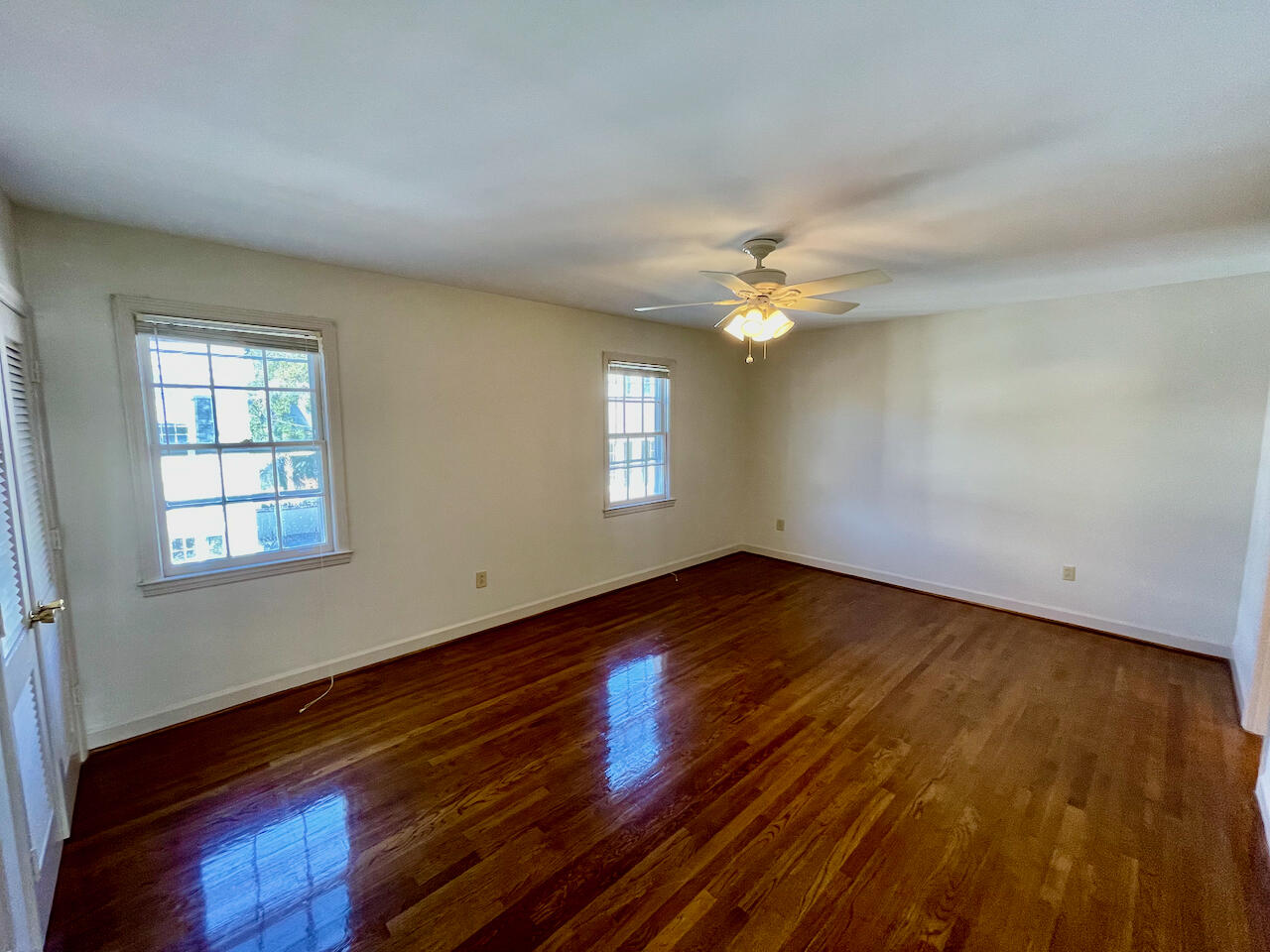 2 Limehouse Street Charleston, SC 29401 - Photo 18 of 34 18. Principal Bedroom