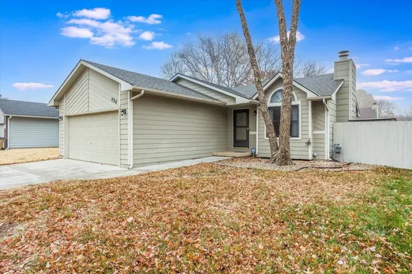 $200,000 | 224 West Teal Drive, Derby, KS 67037