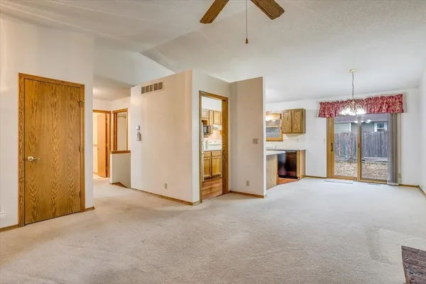 $200,000 | 224 West Teal Drive, Derby, KS 67037