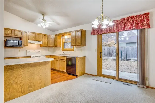 $200,000 | 224 West Teal Drive, Derby, KS 67037