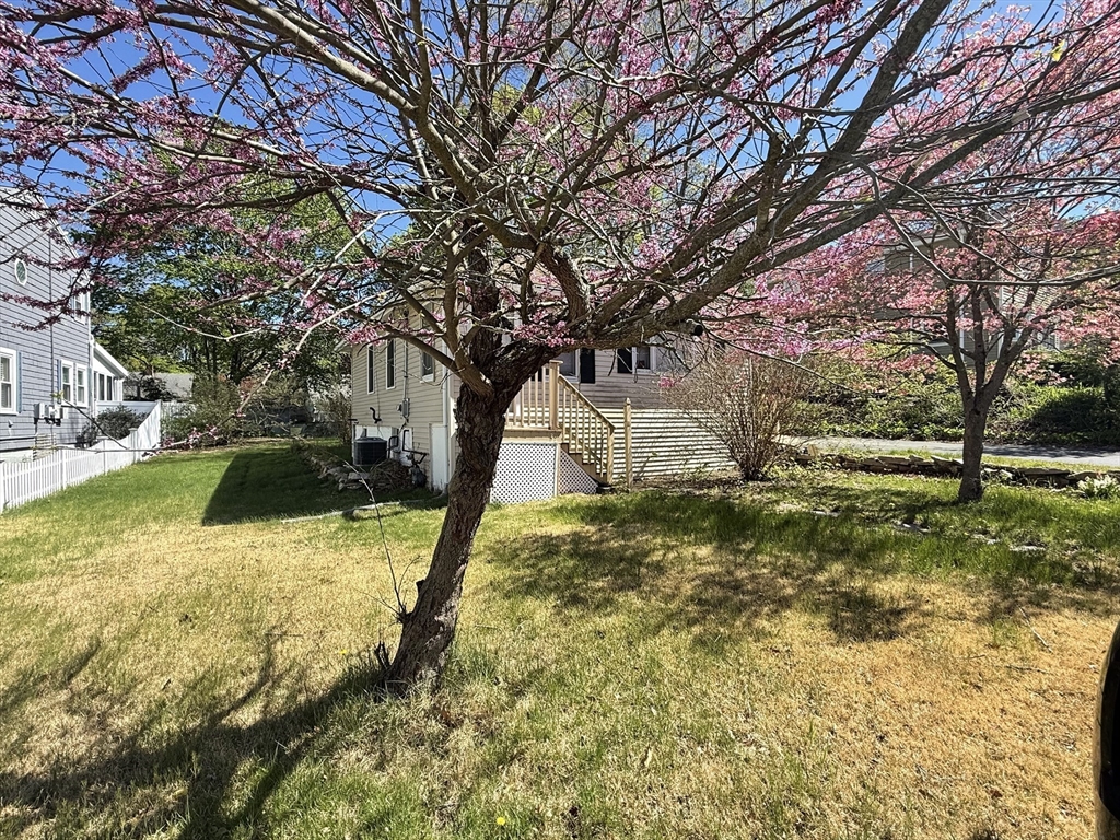 39 Manatee Road Weymouth, MA 02189 - Photo 1 of 29 Gallery Image 1
