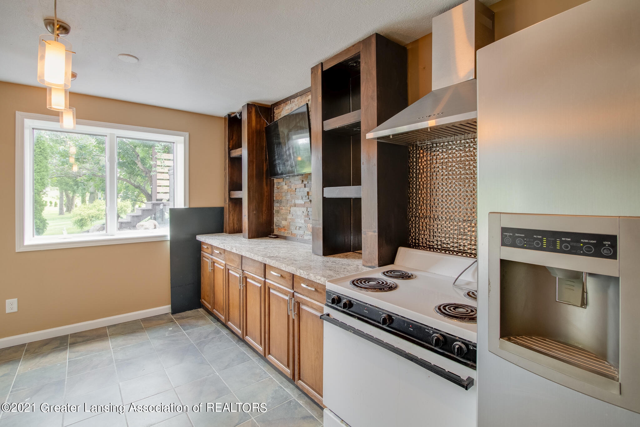 15089 Grove Road Lansing, MI 48906 - Photo 37 of 59 15089_S_Grove_PECK-49