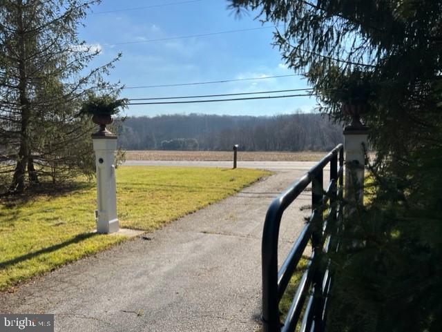 4238 Butler Road Glyndon, MD 21136 - Photo 54 of 58 Gated Driveway-Home In the Heart of Horse Country