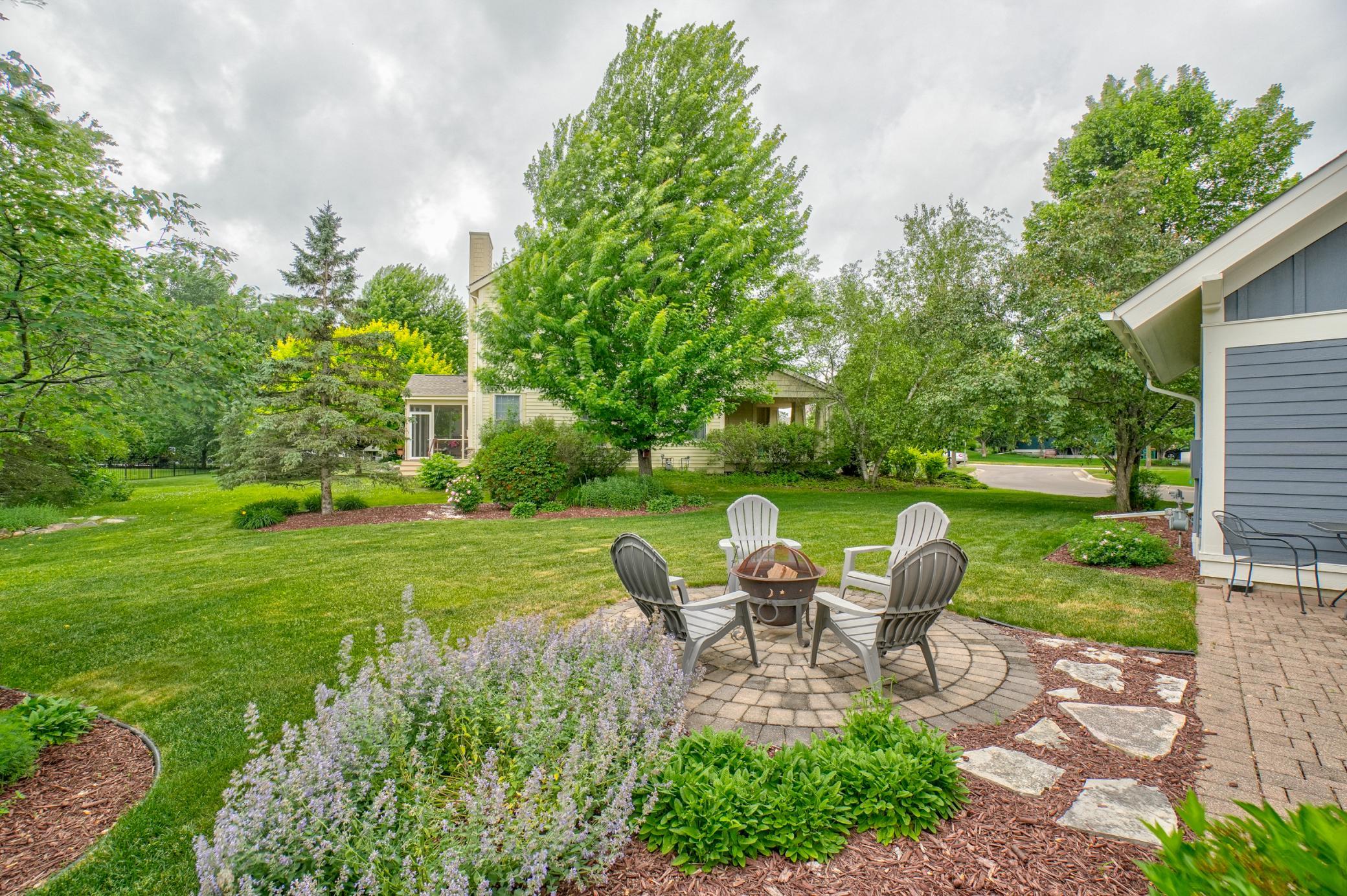 316 Country Road Stillwater, MN 55082 - Photo 4 of 45