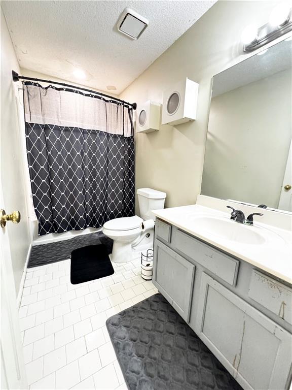 1890 Dovonshire Road Marietta, GA 30064 - Photo 17 of 26 Gallery Image 17