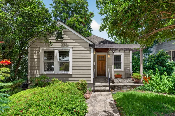 $795,000 | 4616 Sinclair Avenue, Austin, TX 78756