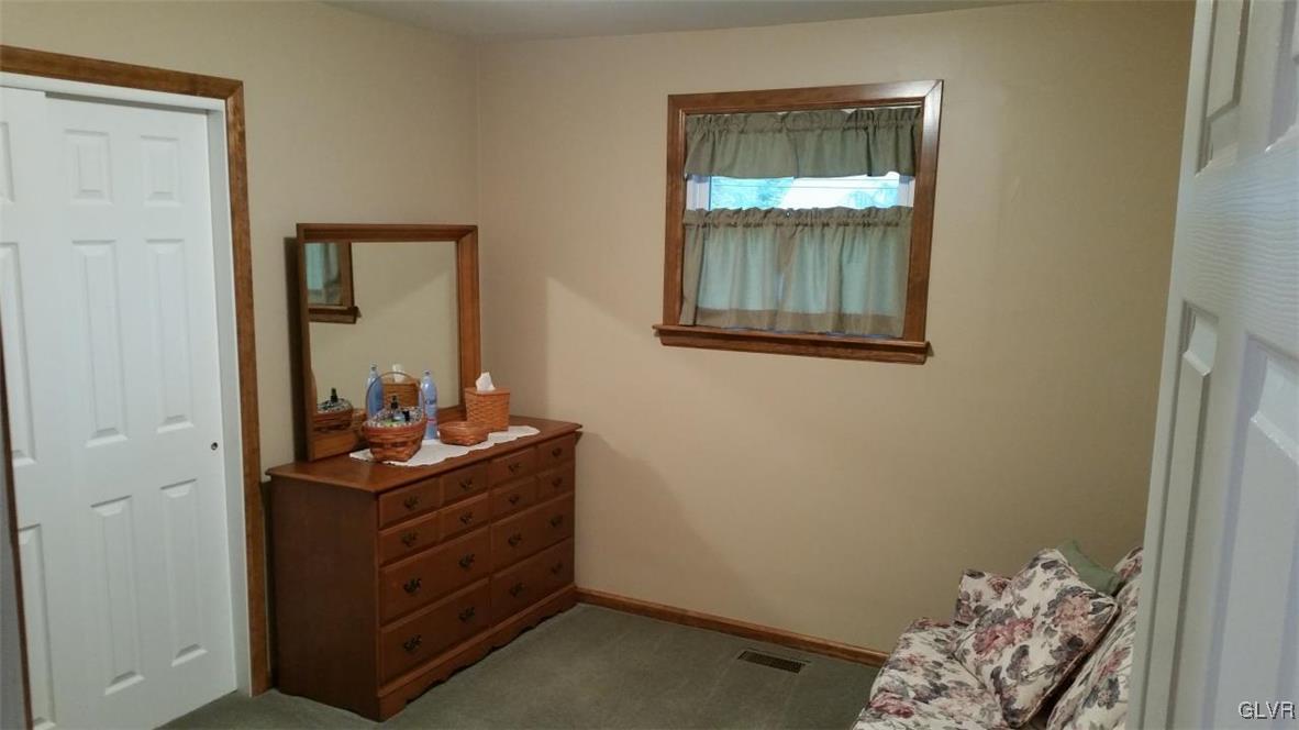 353 Long Lane Road Walnutport, PA 18088 - Photo 11 of 15 Gallery Image 11