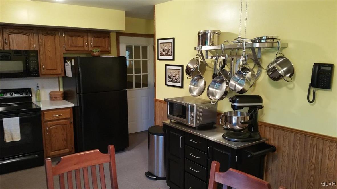 353 Long Lane Road Walnutport, PA 18088 - Photo 5 of 15 Gallery Image 5