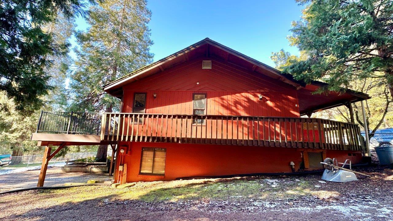 15400 Elk Creek Road Trail, OR 97541 - Photo 8 of 31 Wrap Around Deck