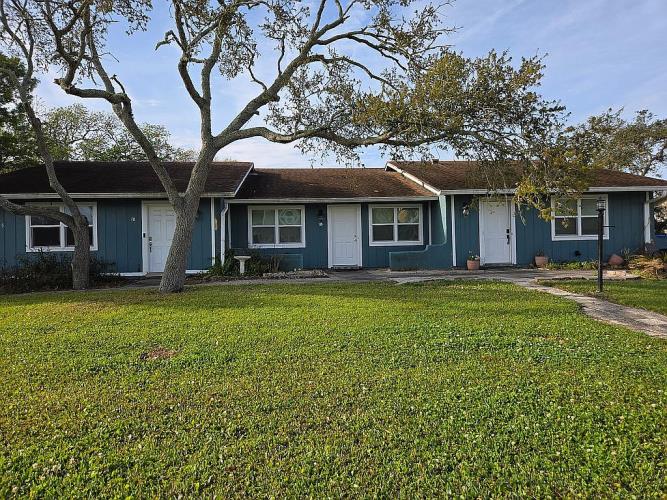 125 Rio Del Mar Street, Unit B St. Augustine, FL 32084 - Photo 2 of 17