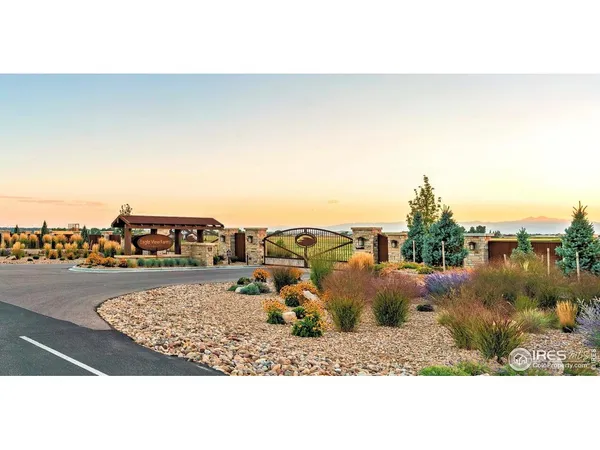 a view of a terrace view