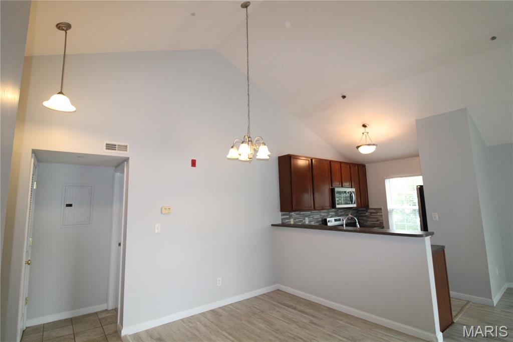 13300 Spring Creek Lane O'Fallon, MO 63368 - Photo 7 of 28