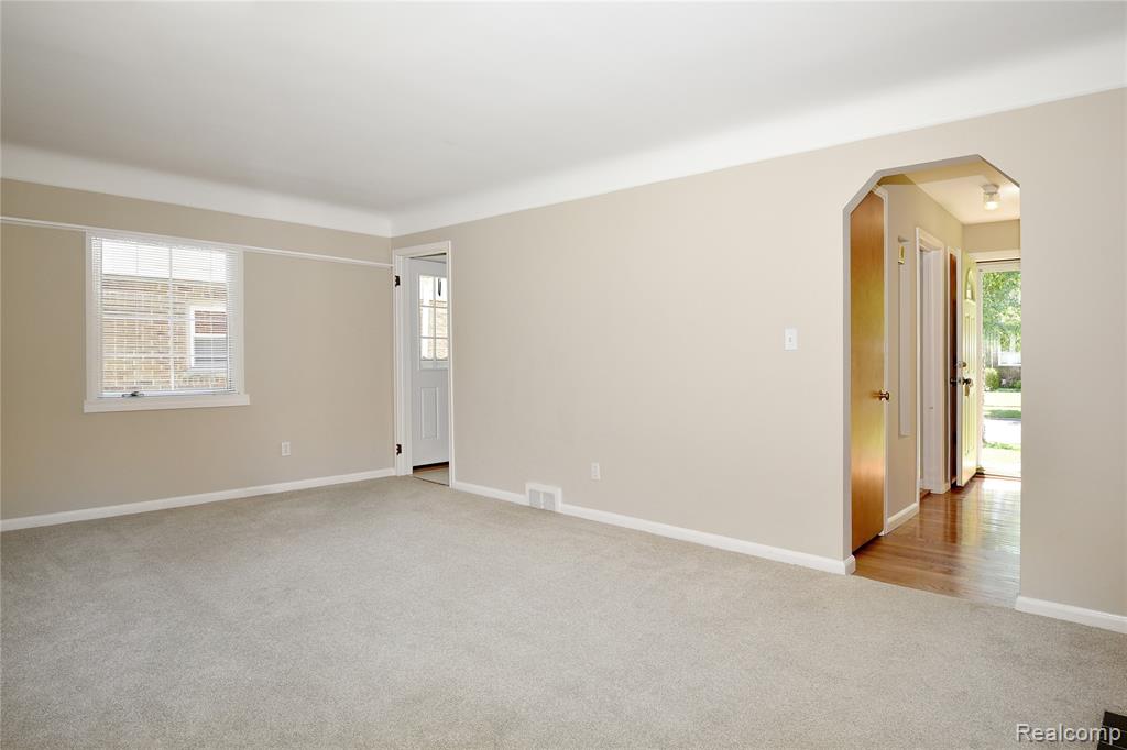 2453 Windemere Road Birmingham, MI 48009 - Photo 4 of 42