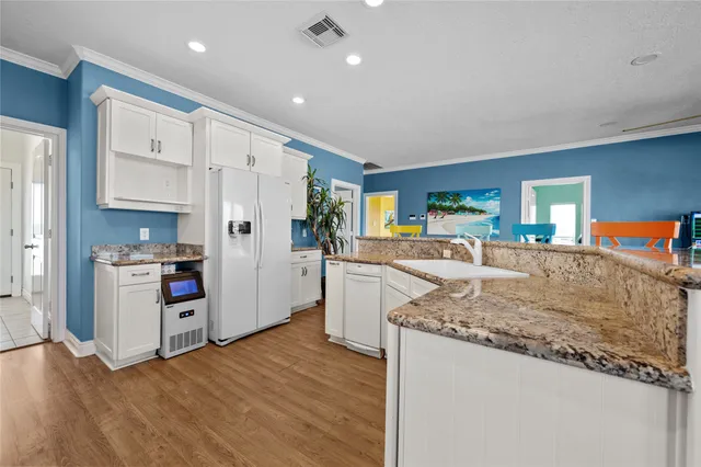 $475,000 | 252 White Heron Drive, Anahuac, TX 77514