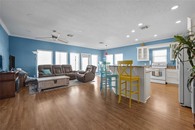 $475,000 | 252 White Heron Drive, Anahuac, TX 77514