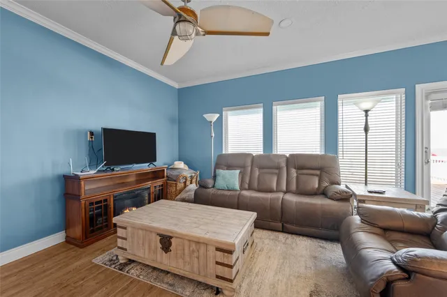 $475,000 | 252 White Heron Drive, Anahuac, TX 77514