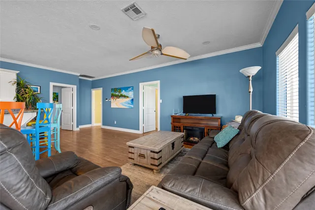 $475,000 | 252 White Heron Drive, Anahuac, TX 77514