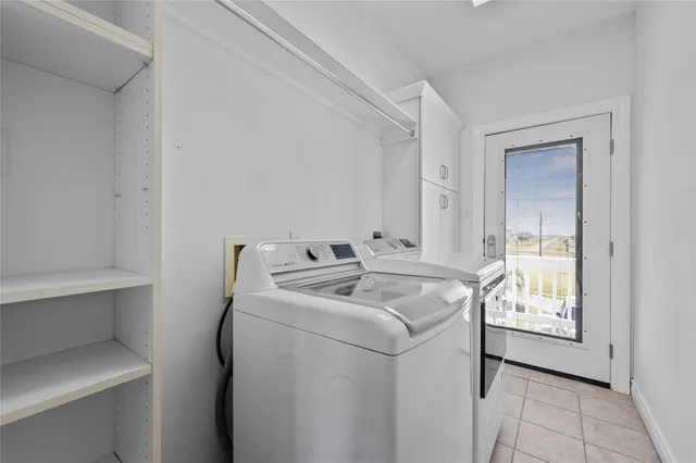 $475,000 | 252 White Heron Drive, Anahuac, TX 77514