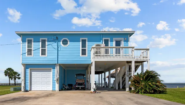 $475,000 | 252 White Heron Drive, Anahuac, TX 77514