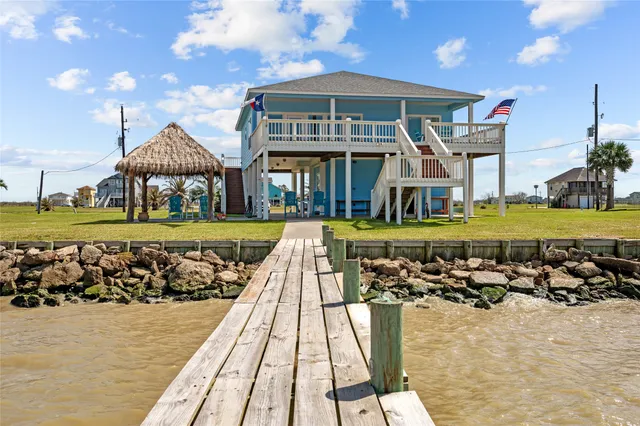 $475,000 | 252 White Heron Drive, Anahuac, TX 77514