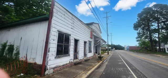 $160,000 | 242 Porcher Avenue, Eutawville, SC 29048