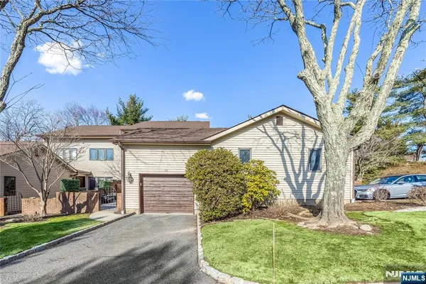$899,999 | 89 Fisher Road, Mahwah, NJ 07430