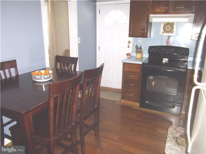 1012 Edgewood Drive Springfield, PA 19064 - Photo 12 of 25 Kitchen